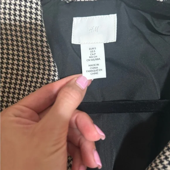 H&M Monochrome Houndstooth Jacket - Picture 2 of 4